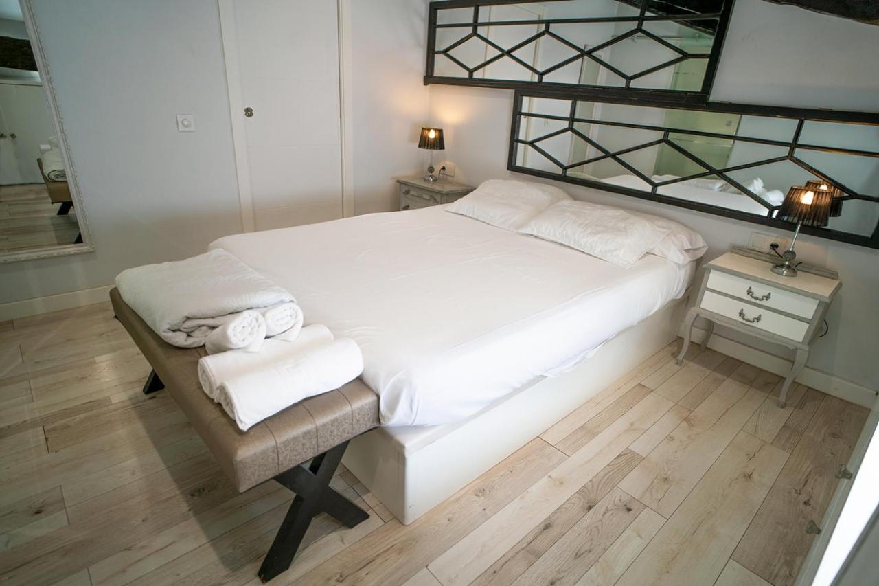 Ferienwohnung Atico Con Terraza Y Jacuzzi En El Centro Valencia Zimmer foto